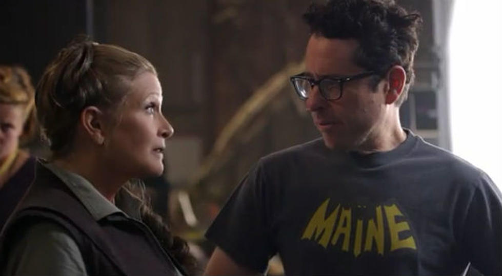 Why is J.J. Abrams Wearing a Maine Shirt in a ‘The Force Awakens’ Extra Feature?