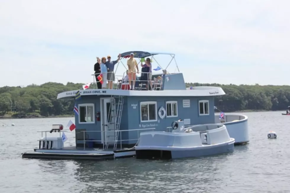 These Floating House Boats in Georgetown, Maine are Way Cooler Than a Hotel Room