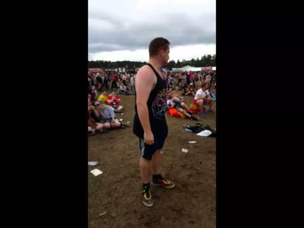 This Guy Dancing To &#8216;Uptown Funk&#8217; Steals The Show [VIDEO]