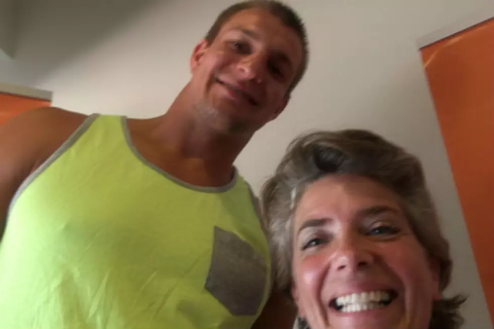 Lori Met Gronk!