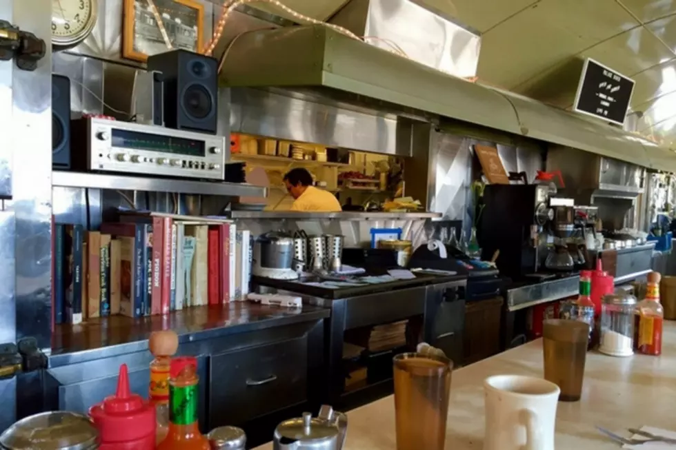 These 5 Retro Maine Restaurants Are Stuck in Time