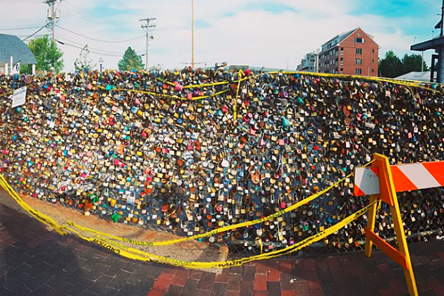 Love Locks Fence to be Replaced by &#8216;Wave Fence&#8217; From Portland Artist
