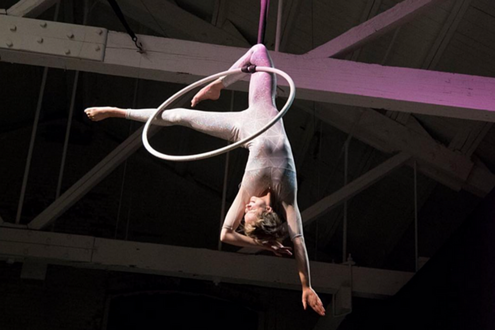 DATE NIGHT: Aerial Acrobatics, Juggling, Food Trucks, and Cocktails at Circus On The Point