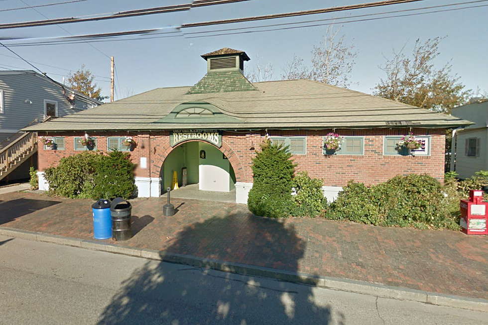 We Need to Talk About Public Restrooms Since People Are Pooping Everywhere in Old Orchard Beach