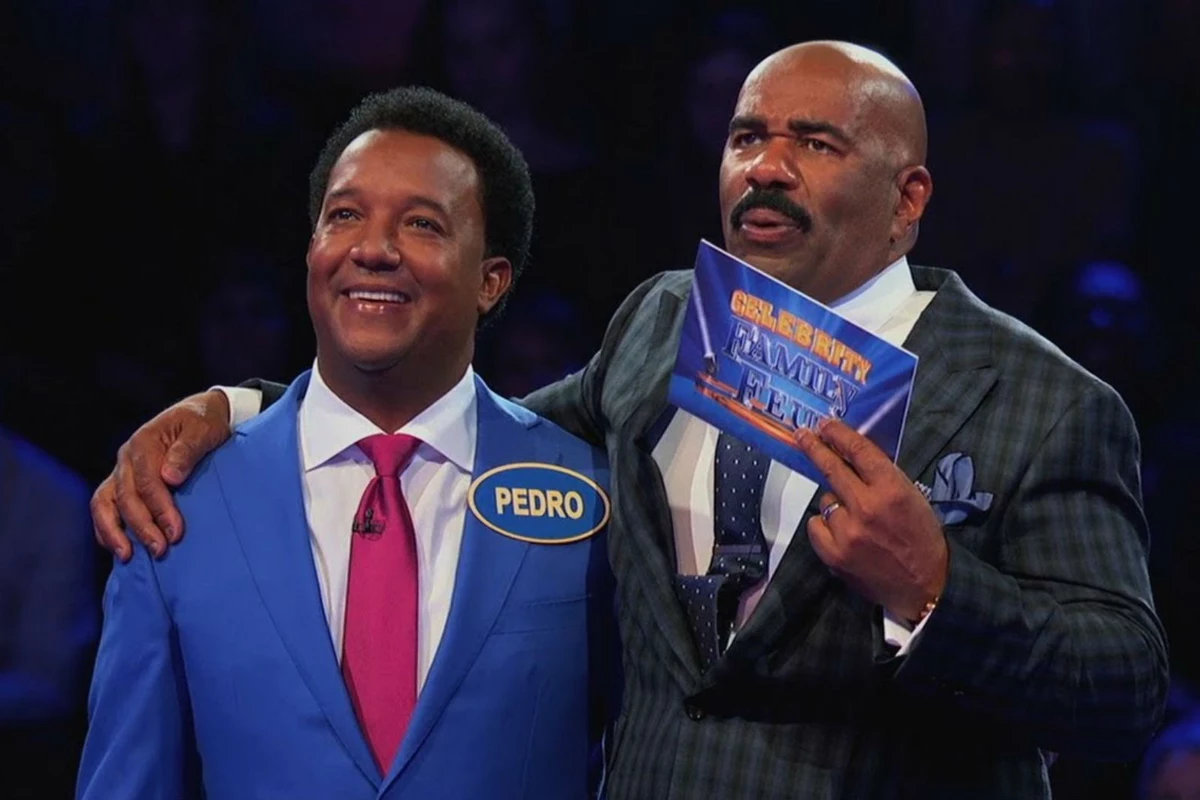 WATCH: Former Red Sox Pitcher Pedro Martinez Gives Terrible Answer on Family  Feud