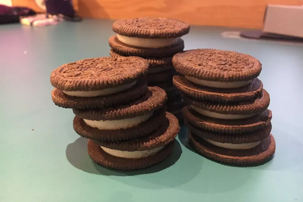 Oreos: Is There a Right Way and a Wrong Way?
