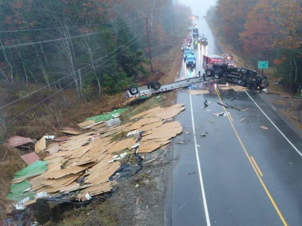 Tractor Trailer Collides With a Van On Route 3 in China, Maine
