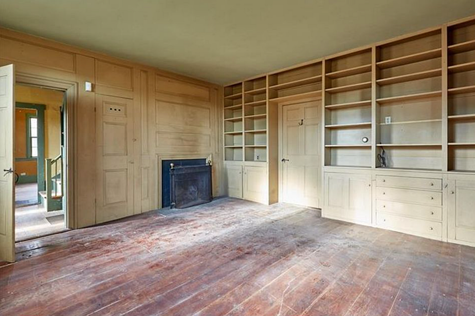 Home for Sale in Newcastle, Maine Still Boasts 1700s Wood Floors