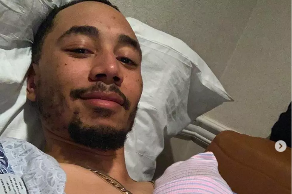 We Need To Talk About Mookie Betts&#8217; Adorable Newborn Baby Selfie