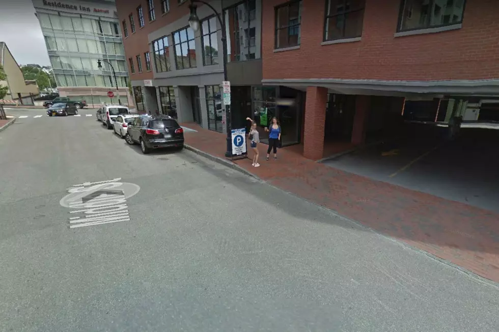 Is a Woman Twerking For the Google Street View Car in Portland?