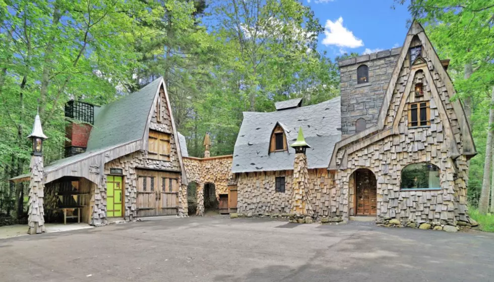 This Quirky Cottage in Maine is Straight Out of a Storybook