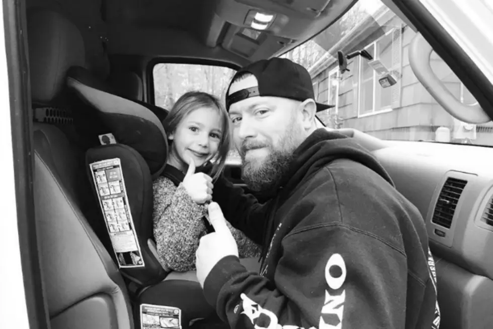 Father and Daughter Team Delivering Thanksgiving Meals in Maine