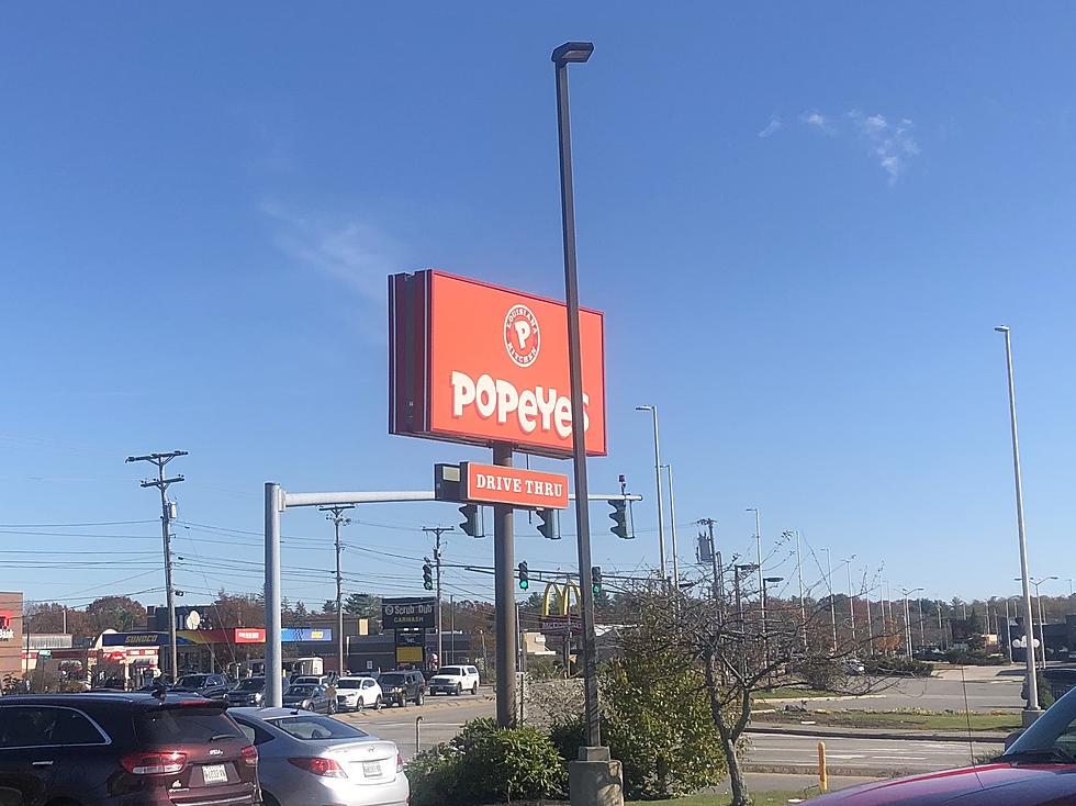 It's in Maine - The Popeyes Chicken Sandwich. How Was it? 