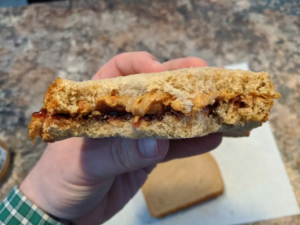 How To Make a Peanut Butter and Jelly Sandwich