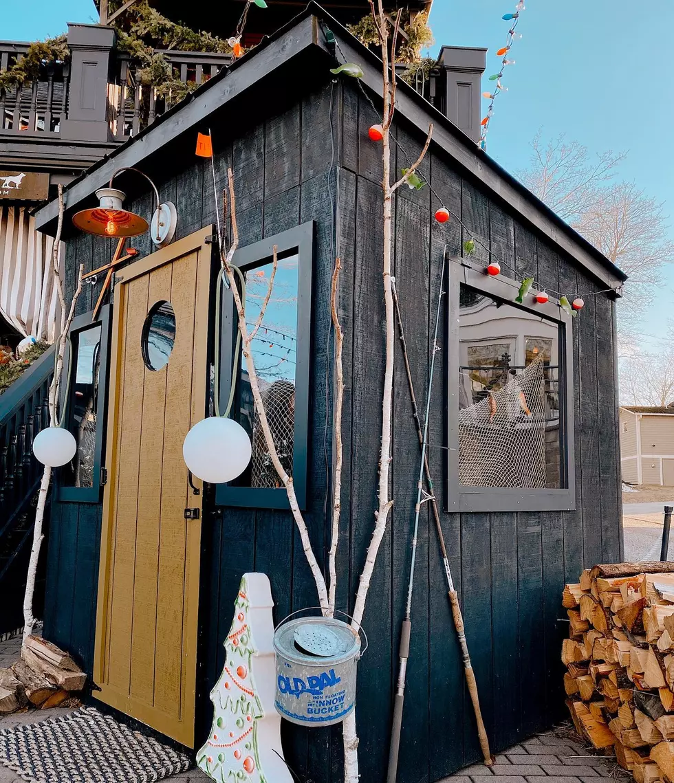 Have Drinks and Dinner in a Fish Shack in Kennebunk