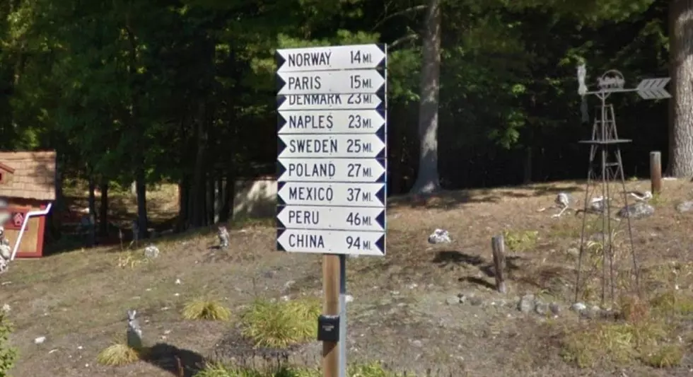 Have You Been to Maine&#8217;s World Traveler Signpost in Lynchville?