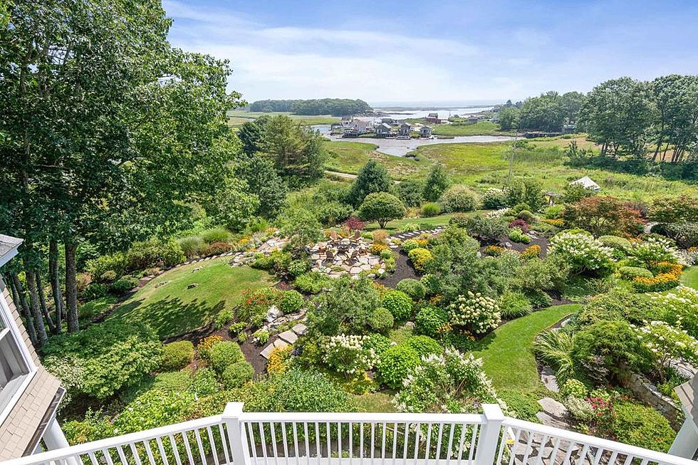 PHOTOS: This Kennebunkport Waterfront Home&#8217;s Jaw-Dropping Garden Is Stunning Perfection