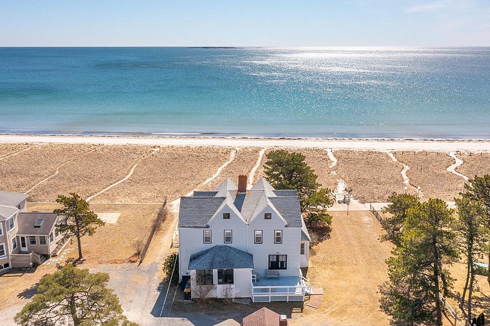 Pine Point Beach House For Sale in Scarborough, Maine Just Steps Away From The Ocean