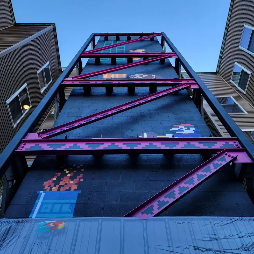 5-Story Donkey Kong Mural in New Hampshire is a Creative Masterpiece