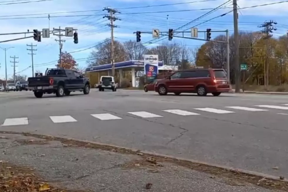 WATCH: Traffic Lights Go out in Auburn, Maine, and Drivers Don&#8217;t Know What to Do