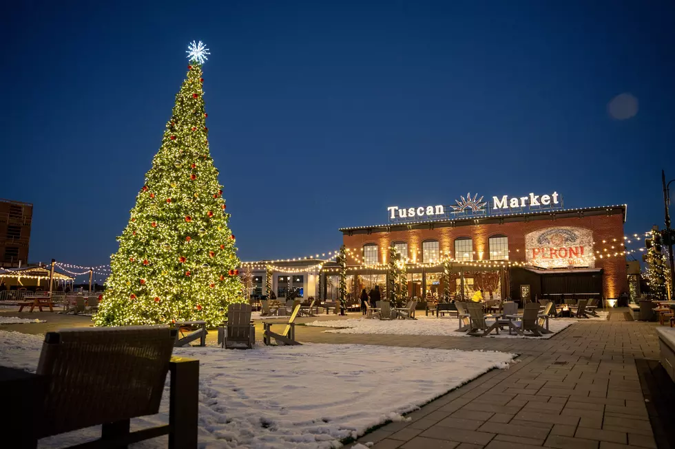 An NYC Rockefeller Center Holiday Vibe is Coming to Salem, New Hampshire