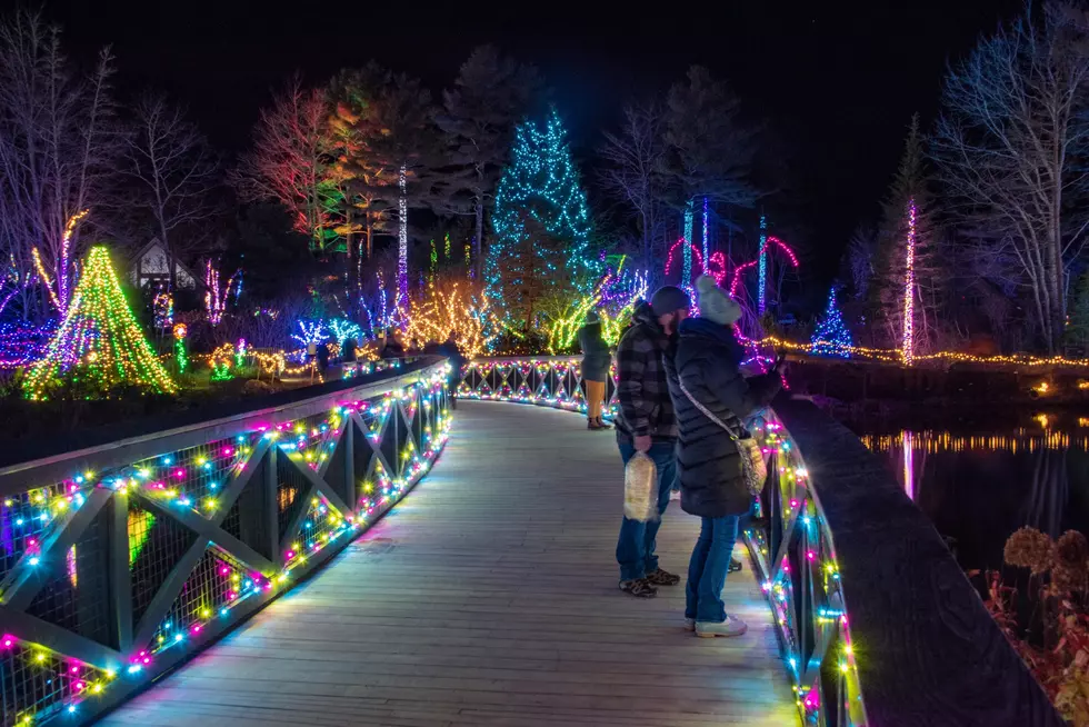 Boothbay's Gardens Aglow Named USA's 3rd Best Light Display