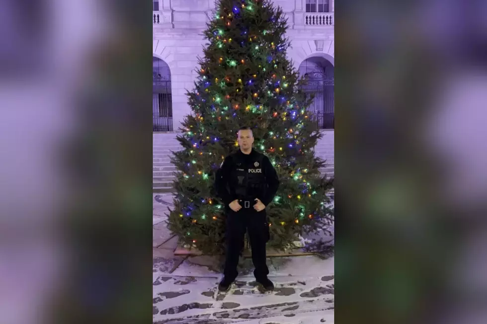 It Wouldn’t Be Christmas Without This Portland, Maine Police Officer’s Beautiful Singing