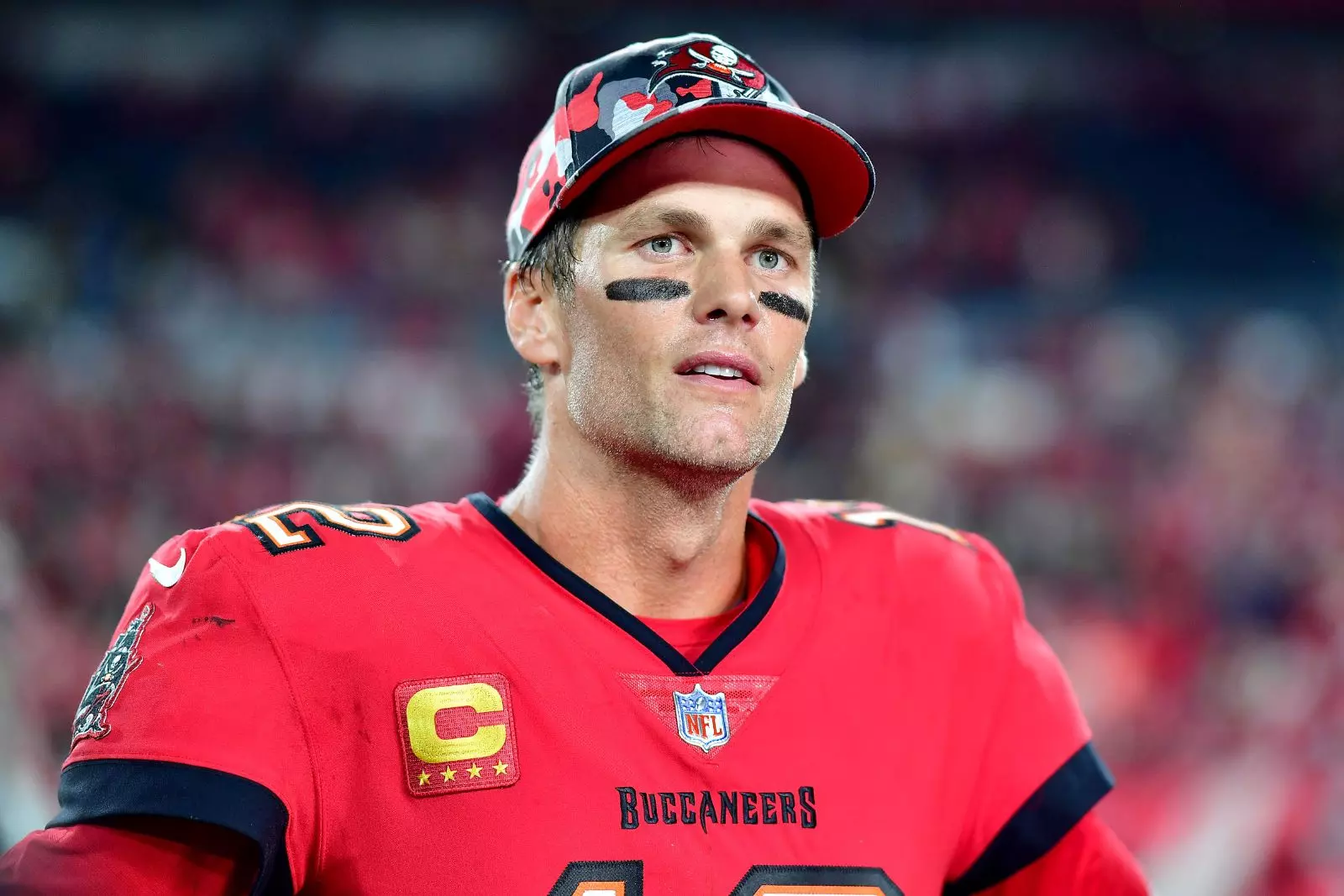 Larry Fitzgerald's Dad Says Raiders Are Prepared to Offer Tom Brady a Huge  2-Year Deal