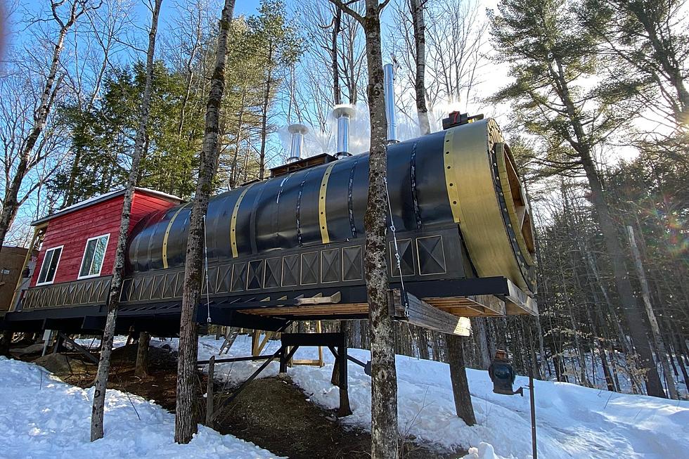 You Can Visit This Impressive Maine Treehouse Train That Makes Maple Syrup
