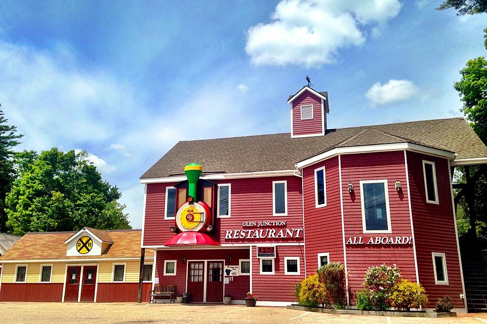 This New Hampshire Restaurant Really Loves Trains, Even Has Locomotive-Themed Menu