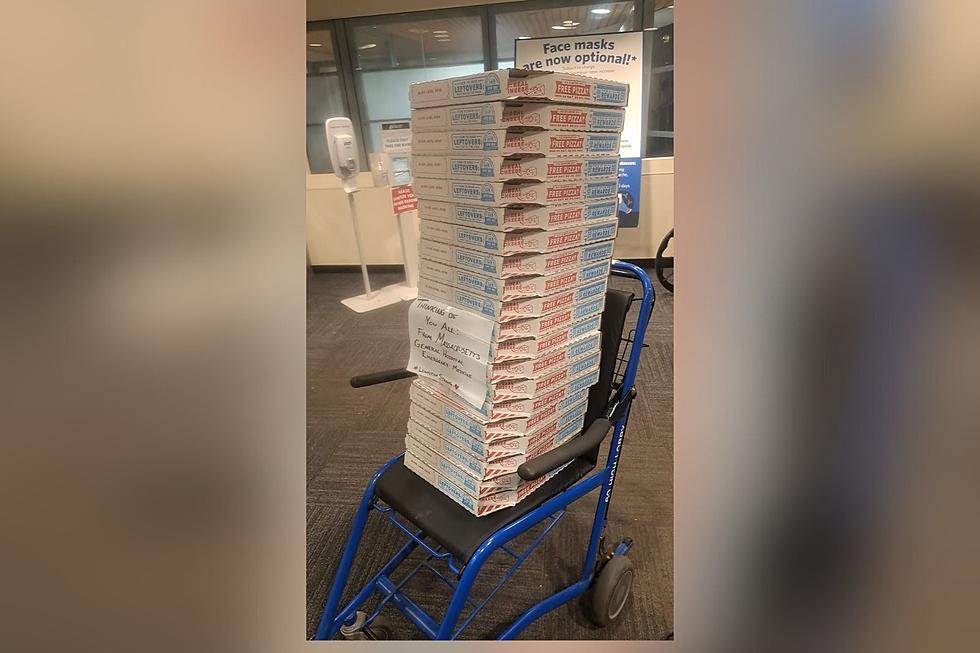 Mass General Sends 20 Large Pizzas to Central Maine Medical Center With a Note