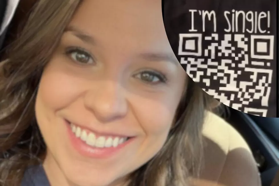 Massachusetts Woman Becomes Walking Billboard to Land a Date