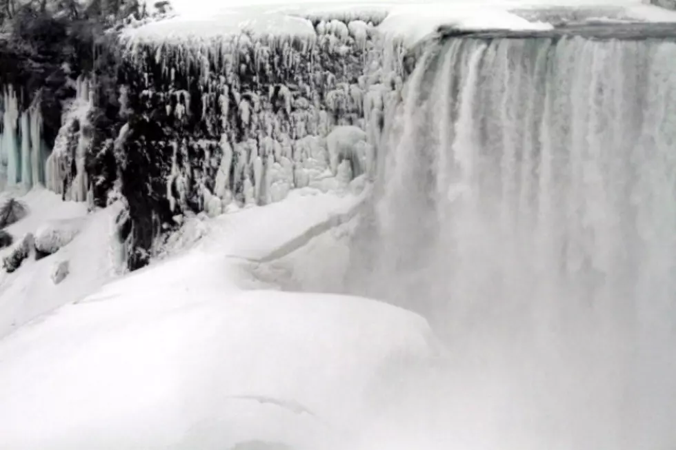 Frozen Niagara Falls! 