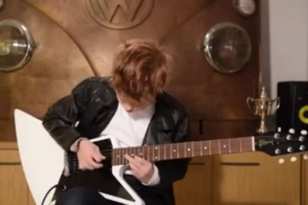 Guitar Wiz Kid Honors Bowie