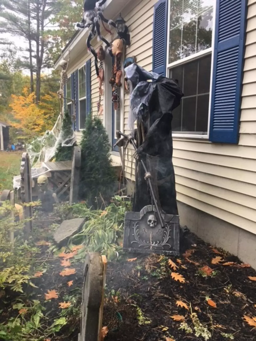 Look at These Cool Halloween Decorations We Found in Limington