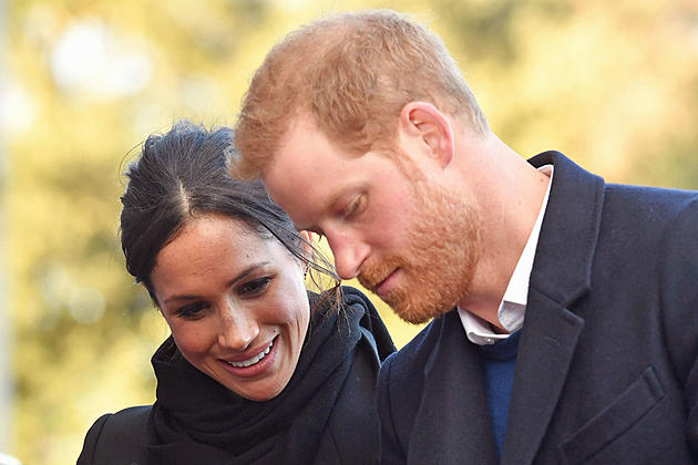 How Mainers Can Send A Wedding Card to Harry and Meghan