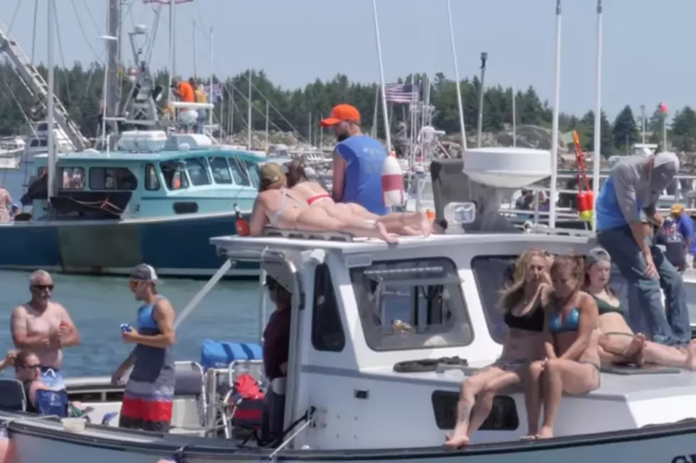 WATCH: Another Wicked Pissah Lobstah Boat Race