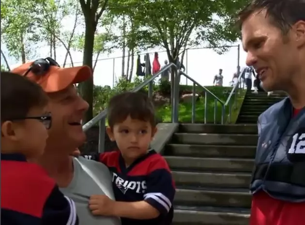 Best Video Of The Week: Twins Named Tom and Brady Meet Tom Brady