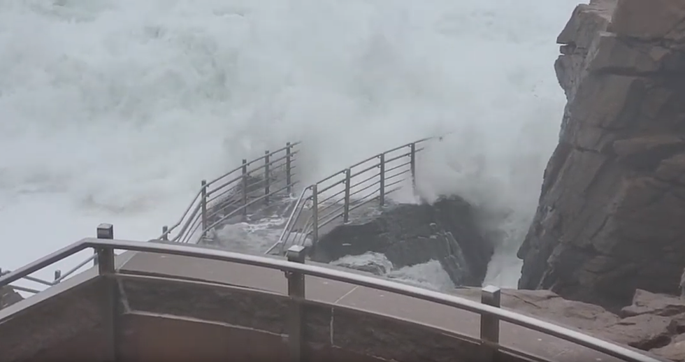 Watch Maine’s Thunder Hole Ragin’ Thursday in Acadia