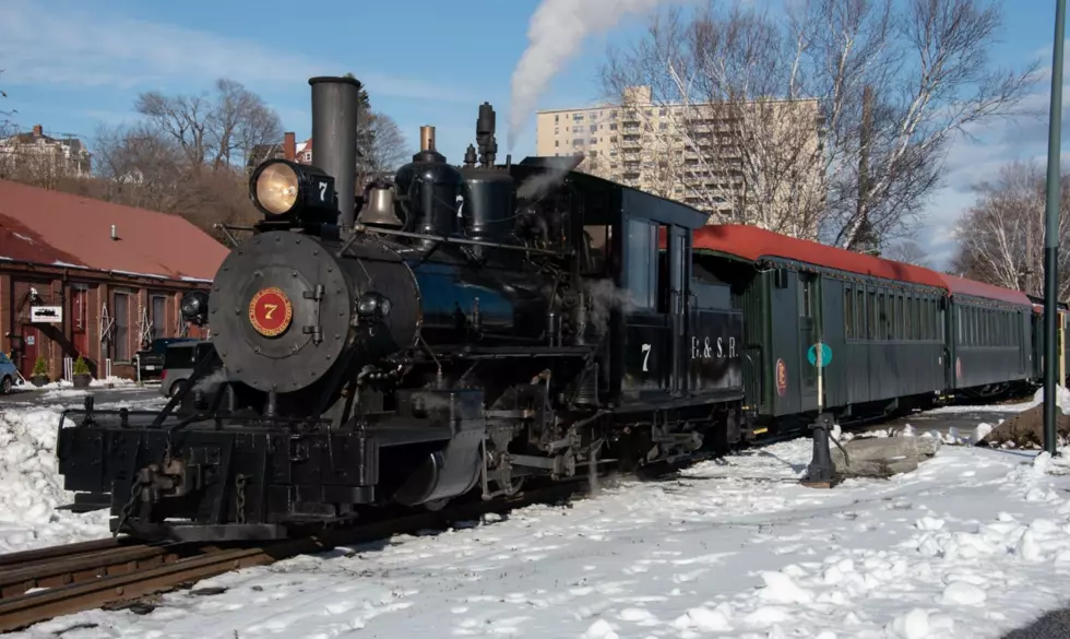 Maine&#8217;s &#8216;Holiday Express&#8217; Is Back The Day After Thanksgiving