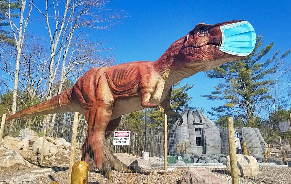 Mini-Golf In Maine With Huge Animatronic Dinosaurs Reopens May 1