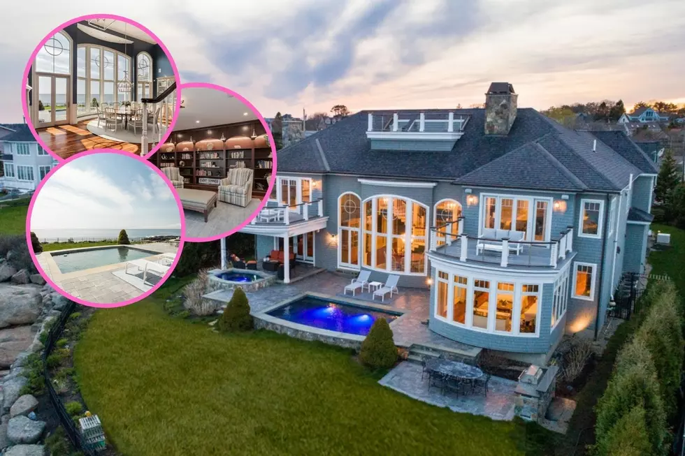 View-Heavy Home on the Coast of York, Maine, is Absolutely Stunning