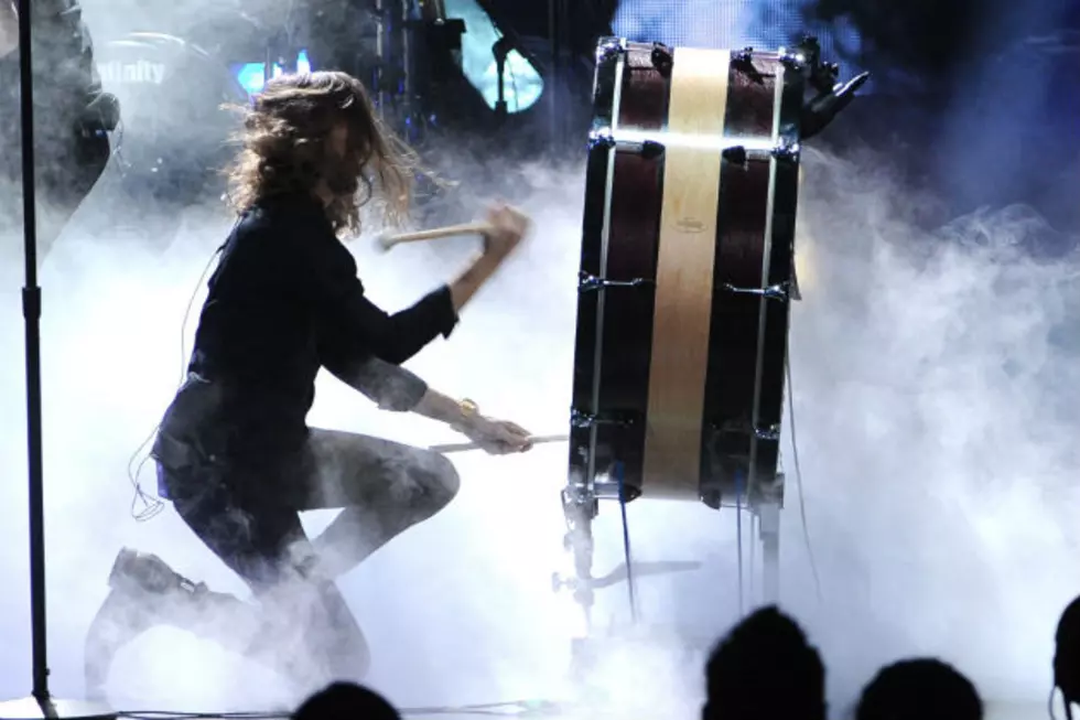 Imagine Dragons Perform and Win Last Night at the American Music Awards [VIDEO]