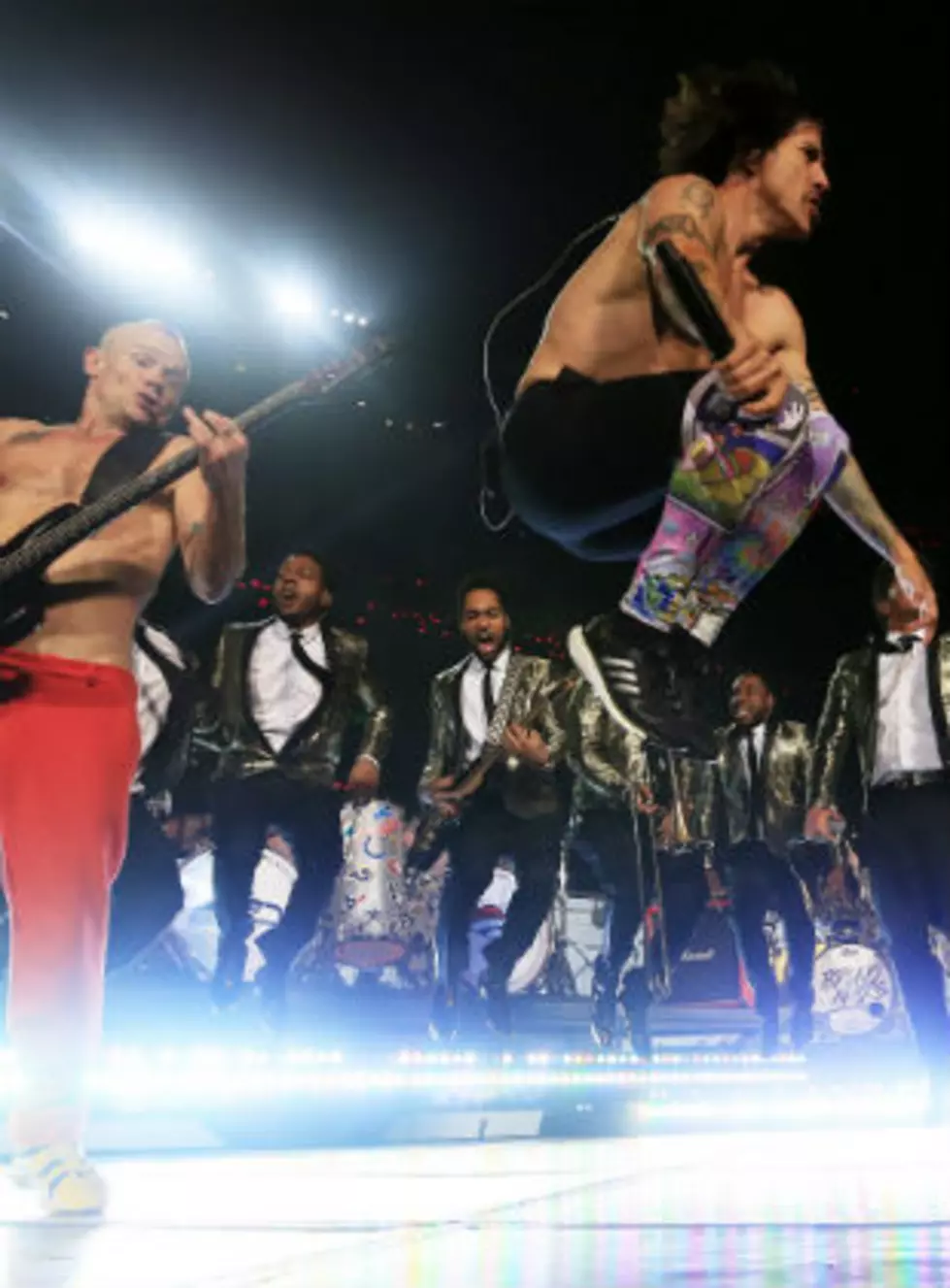 Chili Peppers play 1st  2015 show 
