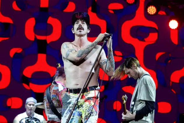 Grab Your Seats Early For The Chili Peppers In Boston With This Pre-Sale Code!