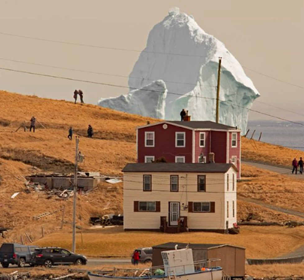 Giant Iceberg Visits Nearby Canadian Town, and Becomes Tourist Attraction