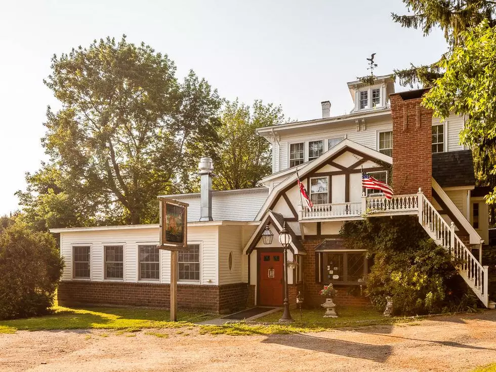 Take a Look Inside an Old Sea Captain’s House (That May Be Haunted) For Sale in Maine