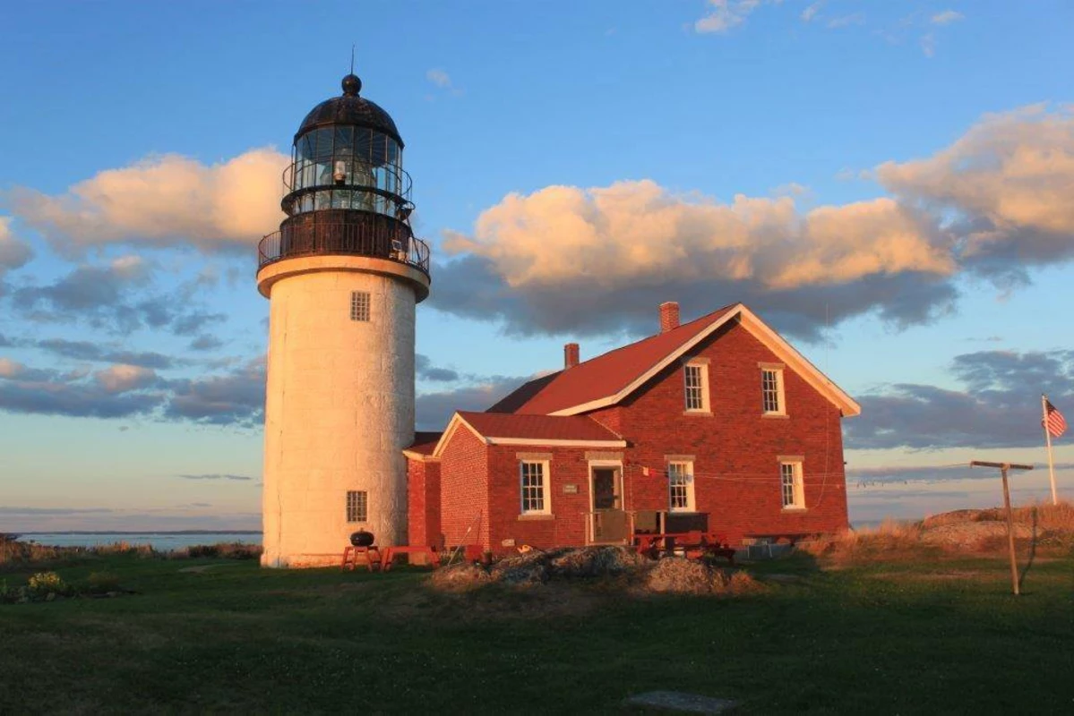This Haunted Lighthouse in Maine Has a Nightmarish History
