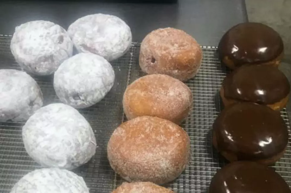 There’s A Bakery In Southern Maine That Will Deliver Doughnuts To Your Doorstep