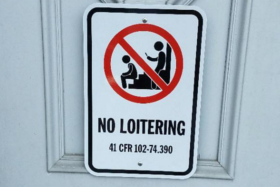 The Custom House In Portland Has A Very Weird 'No Loitering' Sign